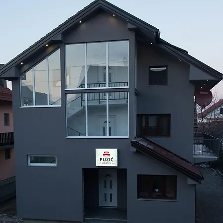 Puzic Πανσιόν